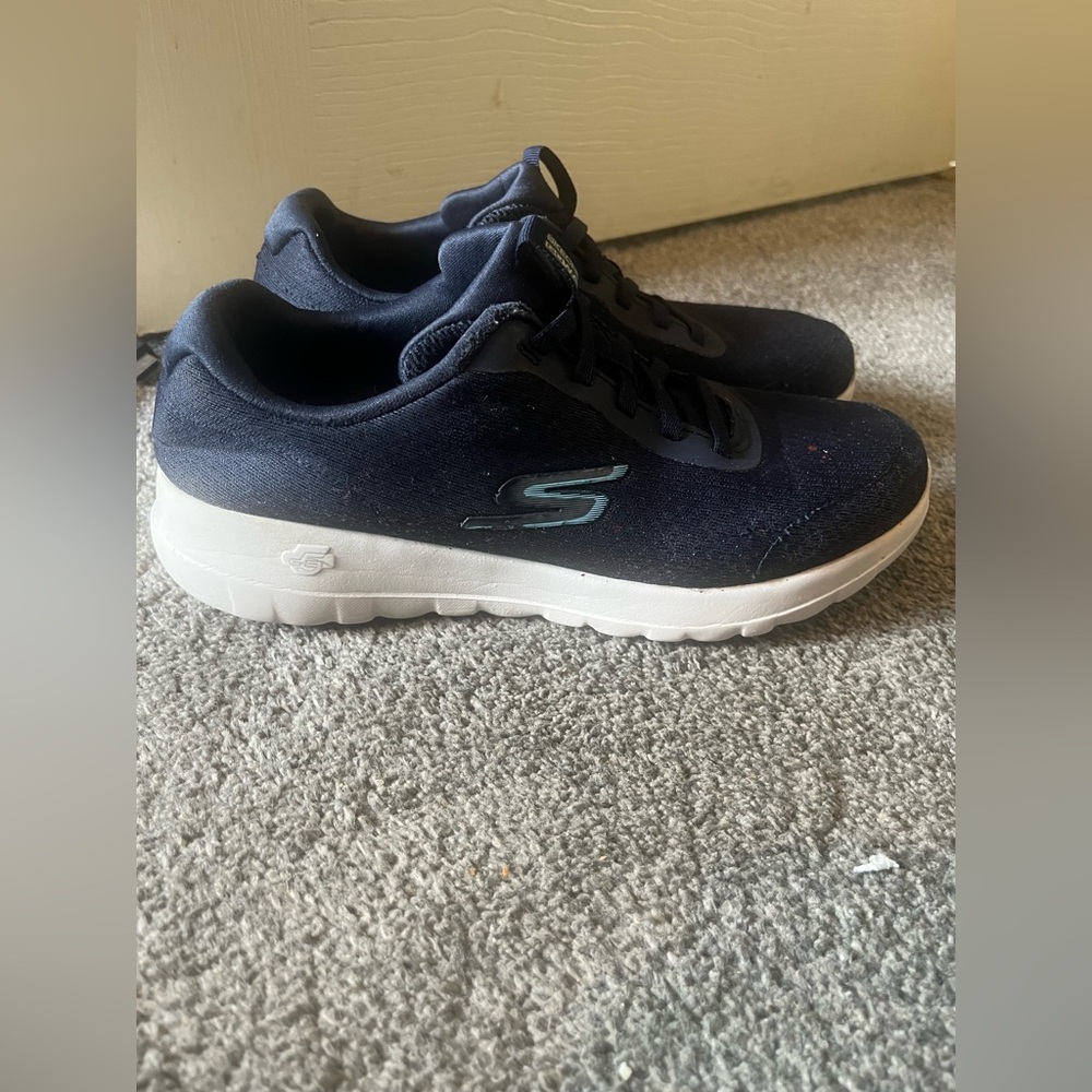 Women’s Navy Blue GoWalk Skechers Shoes- Size 6.5 - Picture 9 of 16